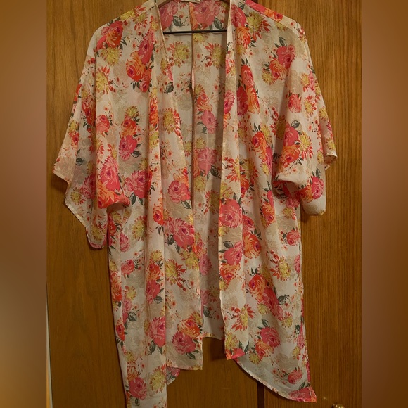 Floral kimono 143 Story by Line Up Swimsuit Coverup sz Medium sheer kimono cream - Picture 9 of 10